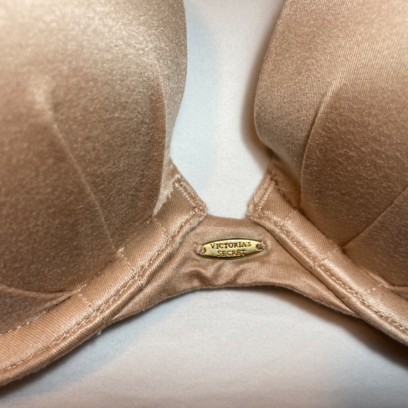 Victoria’s Secret push-up bras - Picture 2 of 6